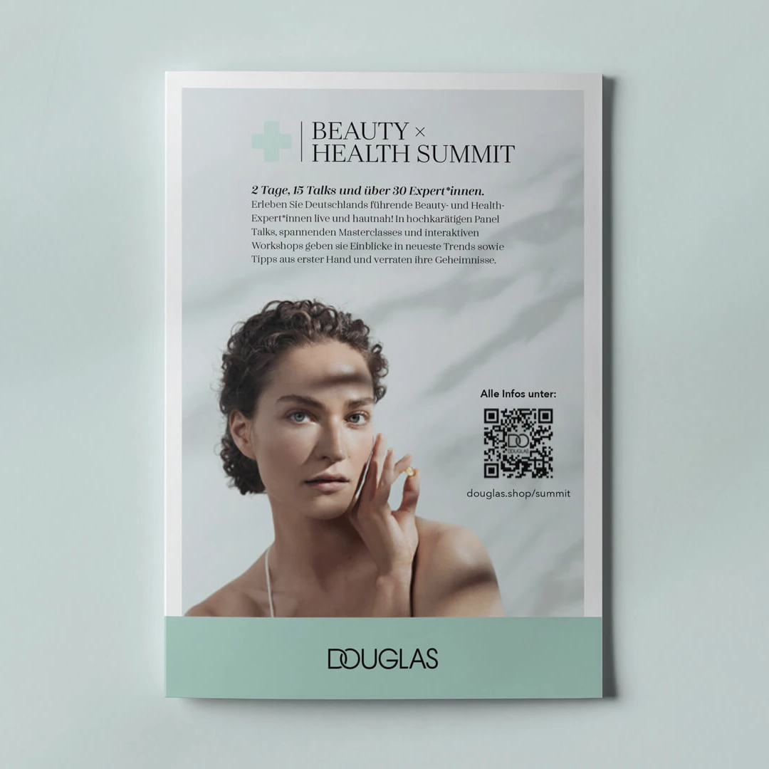 Hochwertiger Flyer für den Beauty + Health Summit 2022, gestaltet von Werbeagentur buero_v1 Düsseldorf