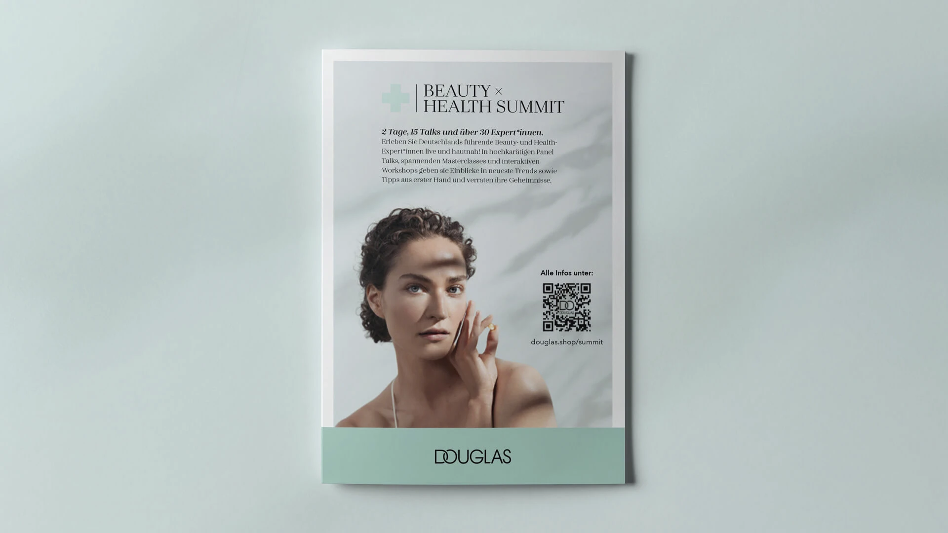 Hochwertiger Flyer für den Beauty + Health Summit 2022, gestaltet von Werbeagentur buero_v1 Düsseldorf